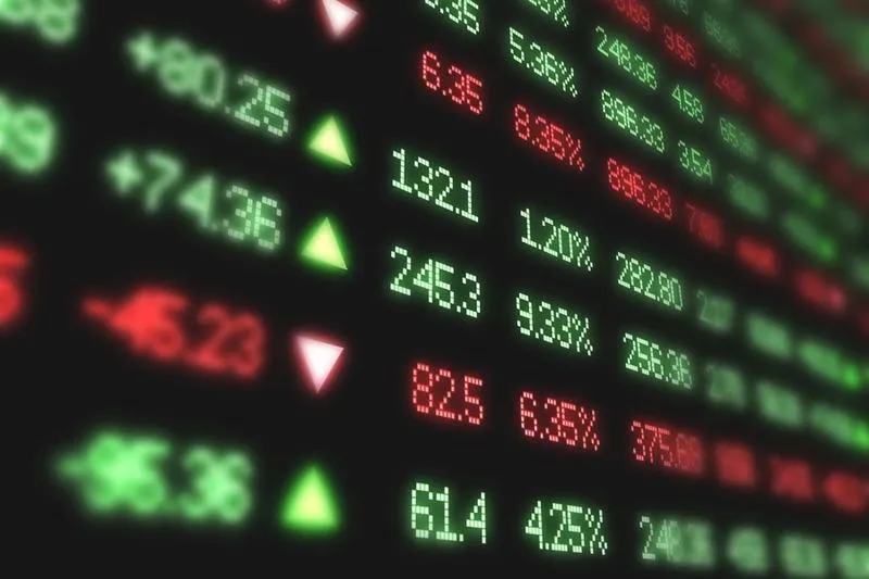 Jak skutecznie kupować na giełdzie – błędy, których warto unikać, aby inwestować z głową