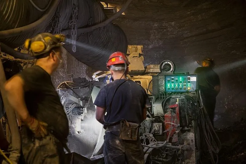 Jak skutecznie obliczyć i rozliczyć fundusz płac – krok po kroku do pełnej wiedzy